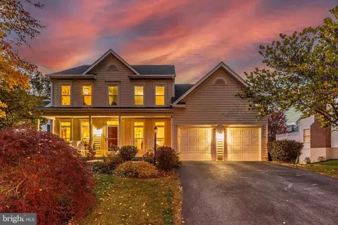 6328 Knollwood Dr, Frederick, MD 21701