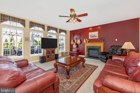 Living - 6434 Brambleton Way, Frederick, MD 21701 photo 2 of 5