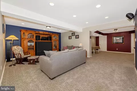 Living - 6434 Brambleton Way, Frederick, MD 21701 photo 4 of 5