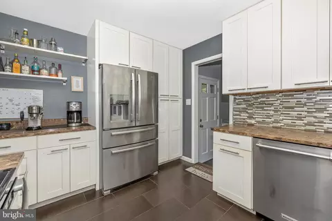 Kitchen - 8216 Glendale Dr, Frederick, MD 21702 photo 4 of 5