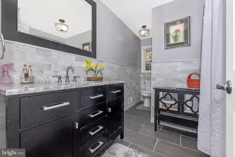 Bath - 8216 Glendale Dr, Frederick, MD 21702 photo 2 of 4