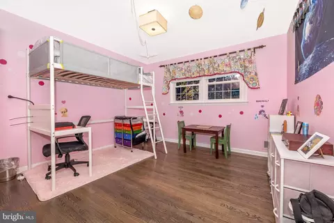 Bedroom - 8216 Glendale Dr, Frederick, MD 21702 photo 4 of 10