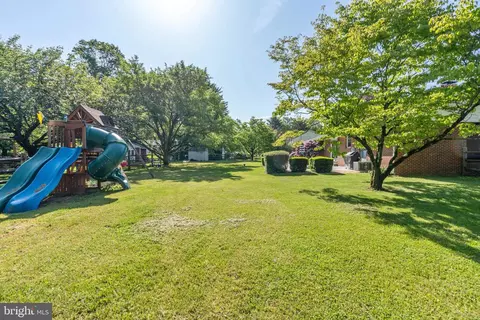 Exterior - 8216 Glendale Dr, Frederick, MD 21702 photo 7 of 11