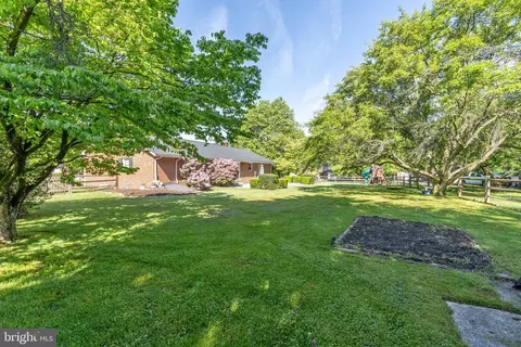 Exterior - 8216 Glendale Dr, Frederick, MD 21702 photo 9 of 11