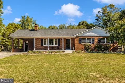 Exterior - 8216 Glendale Dr, Frederick, MD 21702 photo 11 of 11