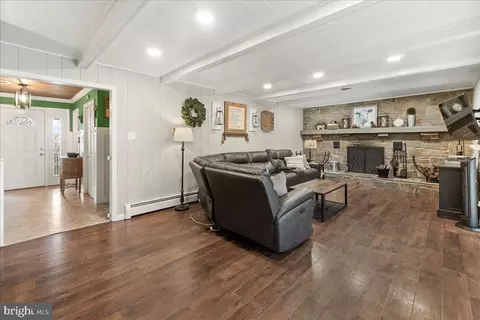 Living - 5523 Jefferson Blvd, Frederick, MD 21703 photo 1 of 5