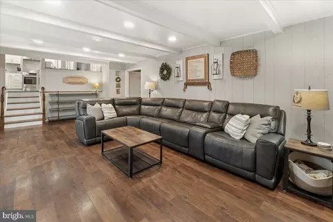 Living - 5523 Jefferson Blvd, Frederick, MD 21703 photo 3 of 5