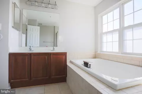 148 Fieldstone Ct, Frederick, MD 21702 photo 24