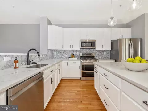 Kitchen - 521 Sylvan Ct, Frederick, MD 21703 photo 2 of 7