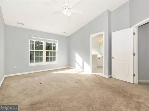 Bedroom - 521 Sylvan Ct, Frederick, MD 21703 photo 2 of 7