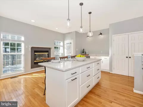 Kitchen - 521 Sylvan Ct, Frederick, MD 21703 photo 4 of 7