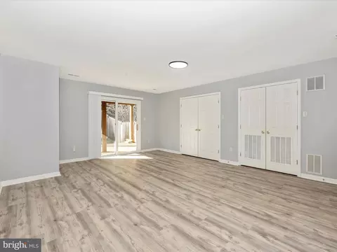 Living - 521 Sylvan Ct, Frederick, MD 21703 photo 1 of 3