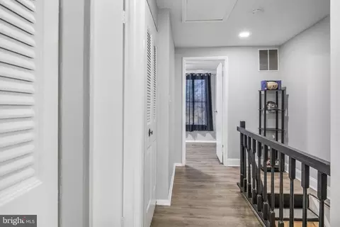 Entry Way - 5824 Drawbridge, Frederick, MD 21701 photo 3 of 4