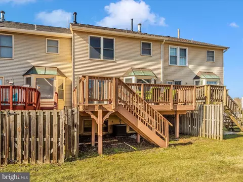 Exterior - 6085 Flagstone Ct, Frederick, MD 21701 photo 5 of 20