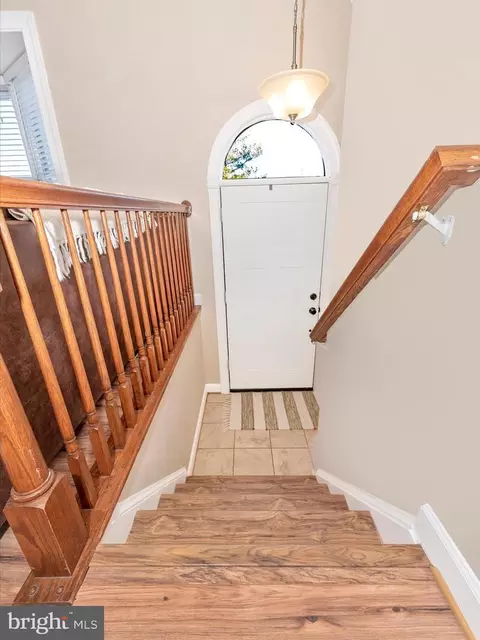 Entry Way - 6085 Flagstone Ct, Frederick, MD 21701 photo 1 of 2