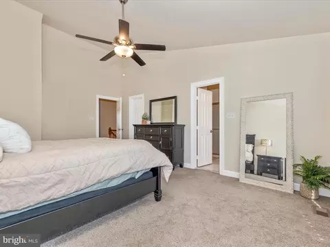 Bedroom - 6085 Flagstone Ct, Frederick, MD 21701 photo 4 of 9