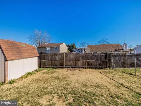 Exterior - 812 Chadwick Cir, Frederick, MD 21701 photo 9 of 15