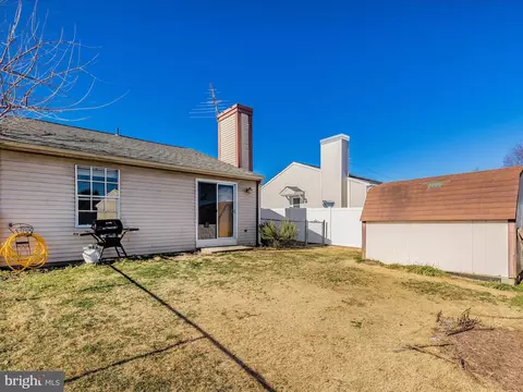 Exterior - 812 Chadwick Cir, Frederick, MD 21701 photo 11 of 15