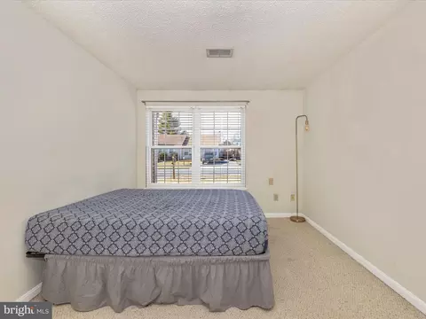 Bedroom - 812 Chadwick Cir, Frederick, MD 21701 photo 3 of 9
