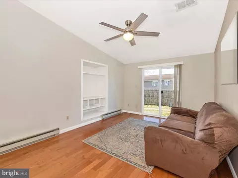 Living - 812 Chadwick Cir, Frederick, MD 21701 photo 3 of 5