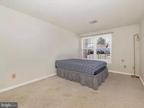 Bedroom - 812 Chadwick Cir, Frederick, MD 21701 photo 2 of 9