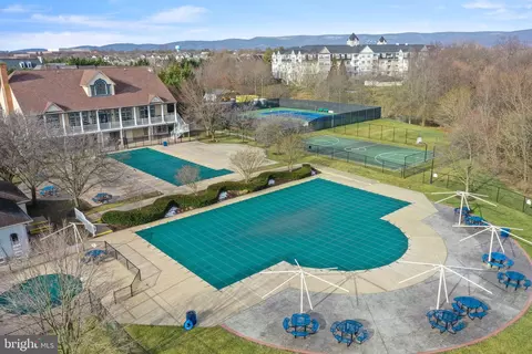 Exterior - 2413 Rippling Brook Rd, Frederick, MD 21701 photo 16 of 18