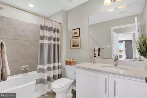 Bath - 498 Ensemble Way, Frederick, MD 21701 photo 3 of 3