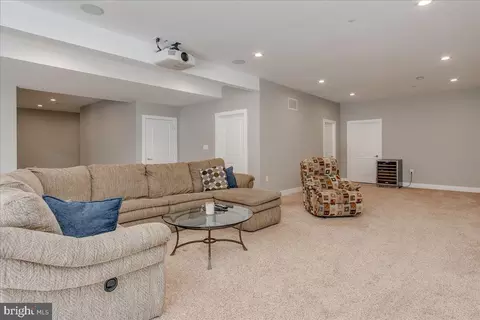 Living - 3362 Eclipse Dr, Jefferson, MD 21755 photo 9 of 11