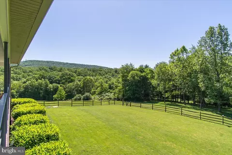 Exterior - 3362 Eclipse Dr, Jefferson, MD 21755 photo 9 of 17