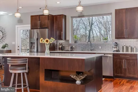 Kitchen - 3362 Eclipse Dr, Jefferson, MD 21755 photo 4 of 9