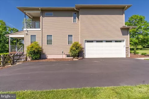 Exterior - 3362 Eclipse Dr, Jefferson, MD 21755 photo 4 of 17