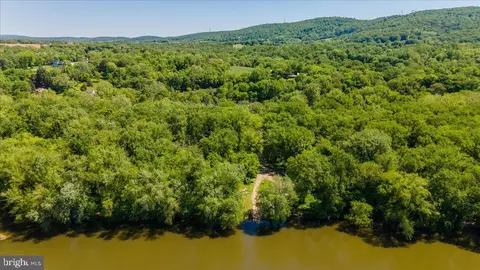 View/Area - 3362 Eclipse Dr, Jefferson, MD 21755 photo 10 of 10