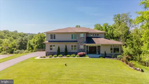 3362 Eclipse Dr, Jefferson, MD 21755