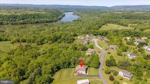 View/Area - 3362 Eclipse Dr, Jefferson, MD 21755 photo 1 of 10