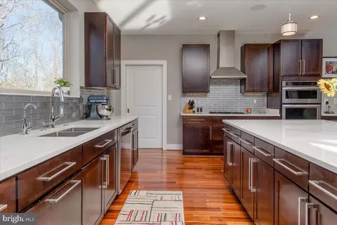 Kitchen - 3362 Eclipse Dr, Jefferson, MD 21755 photo 7 of 9