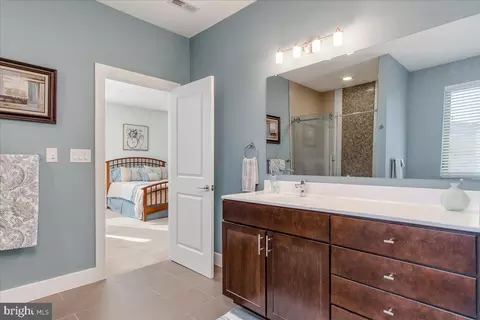 Bath - 3362 Eclipse Dr, Jefferson, MD 21755 photo 5 of 8