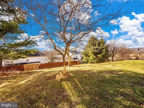 Exterior - 2570 Emerson Dr, Frederick, MD 21702 photo 10 of 11