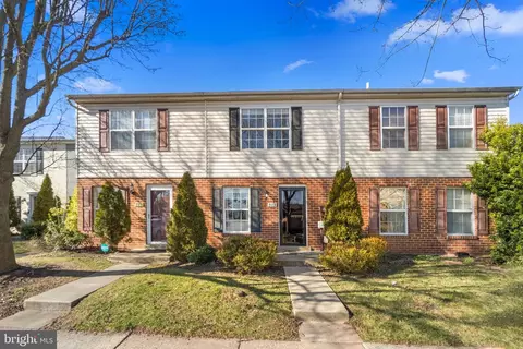 513 Wellington Ct, Frederick, MD 21703