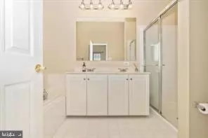 Bath - 3608 Sprigg Street South St, Frederick, MD 21704 photo 3 of 5