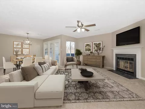 Living - 2153 Wainwright Ct #1B, Frederick, MD 21702 photo 1 of 4