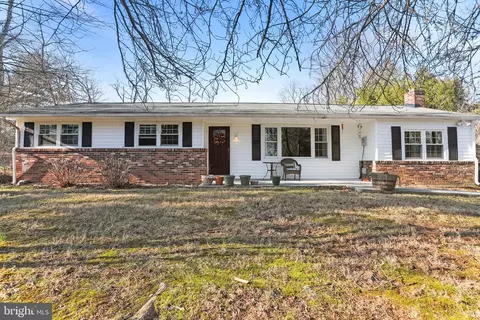 10692 Salem Ave, Thurmont, MD 21788