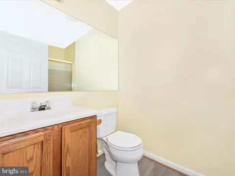 Bath - 2129 Wainwright Ct #1C, Frederick, MD 21702 photo 3 of 4