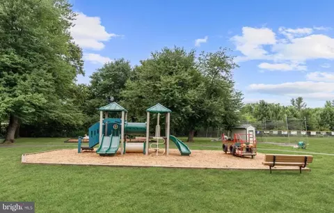 View/Area - 8214 Greenvale Dr, Frederick, MD 21702 photo 5 of 5