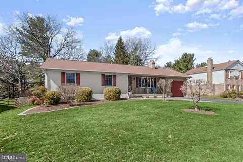 8214 Greenvale Dr, Frederick, MD 21702