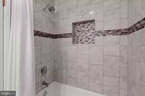 Bath - 8214 Greenvale Dr, Frederick, MD 21702 photo 5 of 5