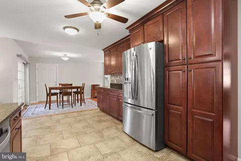 Kitchen - 8214 Greenvale Dr, Frederick, MD 21702 photo 4 of 4