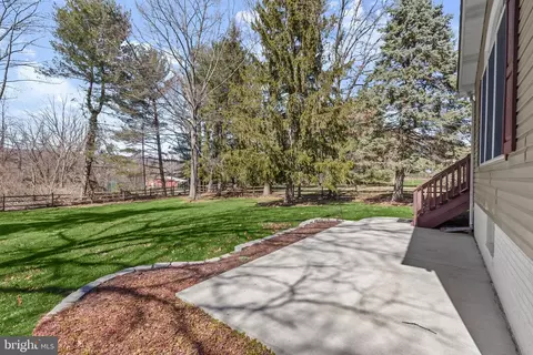 Exterior - 8214 Greenvale Dr, Frederick, MD 21702 photo 6 of 20