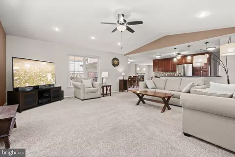 Living - 8214 Greenvale Dr, Frederick, MD 21702 photo 6 of 10