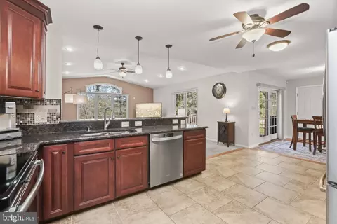 Kitchen - 8214 Greenvale Dr, Frederick, MD 21702 photo 3 of 4