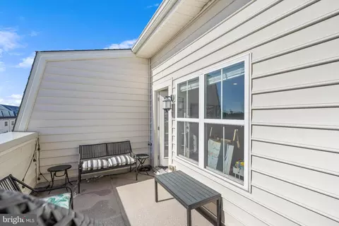 Exterior - 1002 Holden Rd, Frederick, MD 21701 photo 6 of 9